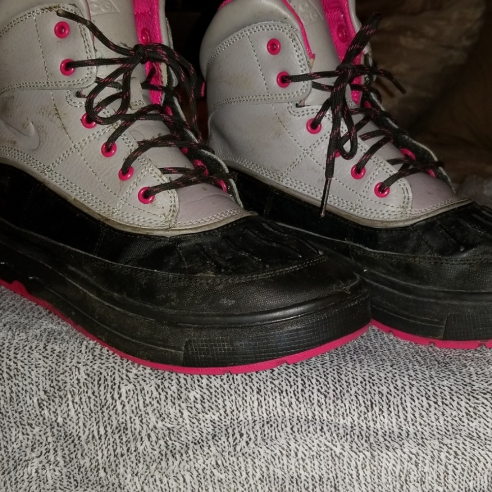 Nike ACG Boots
